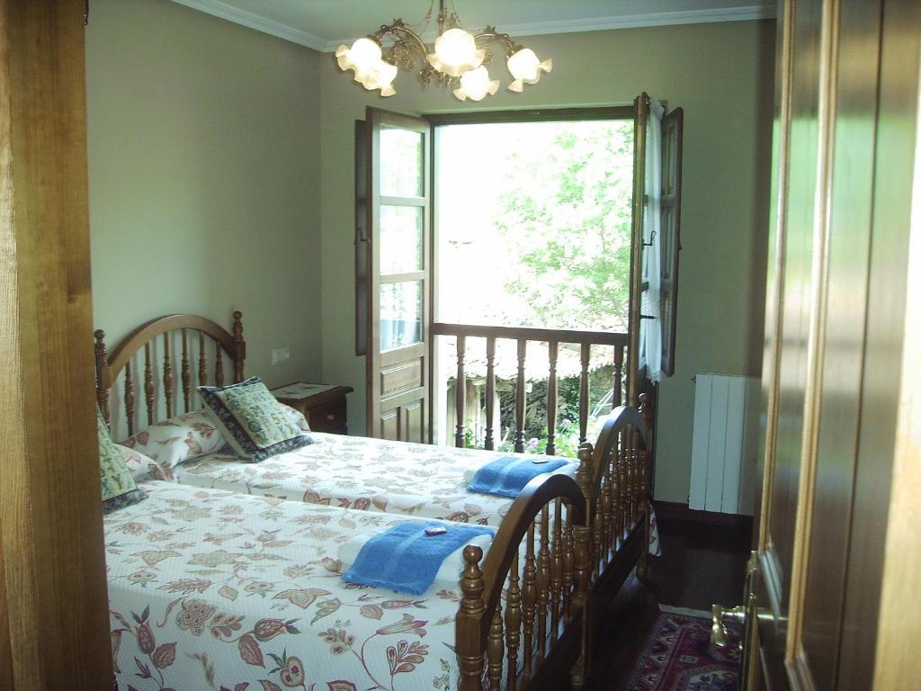 Casa Rural Josefina Aliezo Δωμάτιο φωτογραφία